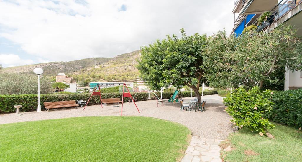Apartamento Reisol Castelldefels Exterior foto